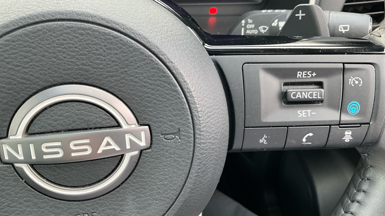 Nissan Qashqai 1.3 DiG-T MH 158 N-Connecta 5dr Xtronic Petrol Hatchback